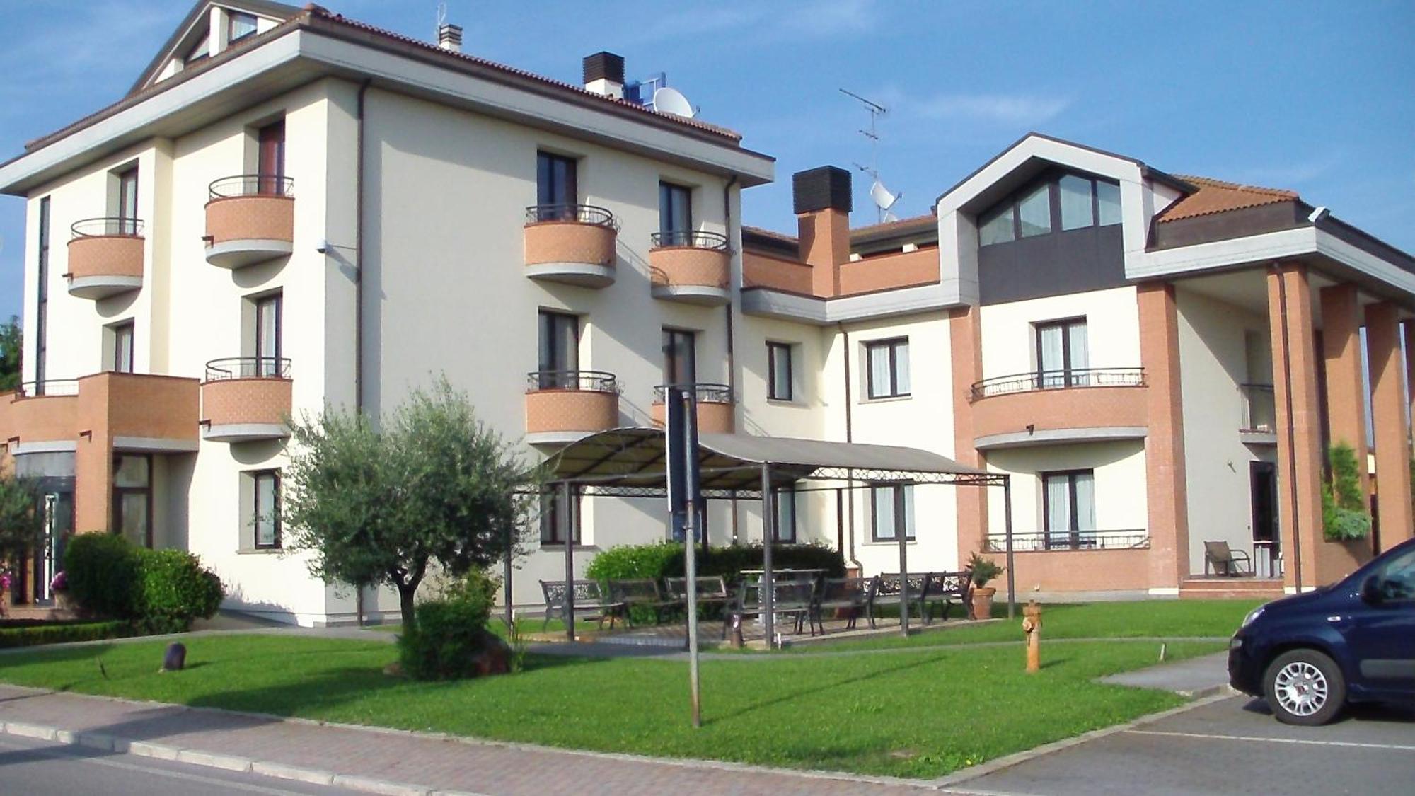 Hotel Da Vito Campagna Lupia エクステリア 写真