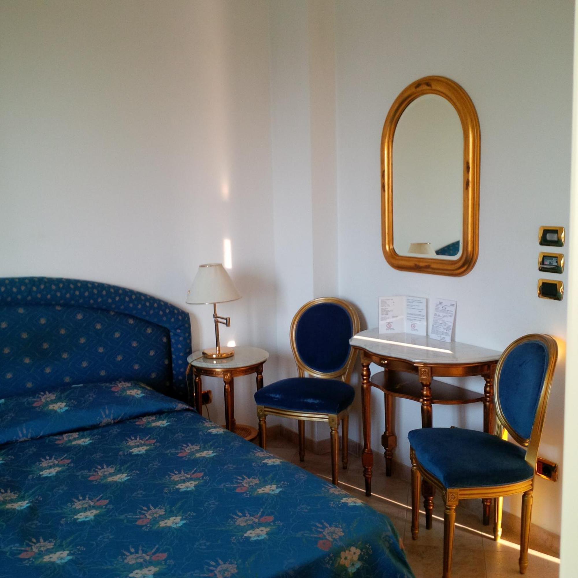 Hotel Da Vito Campagna Lupia 部屋 写真
