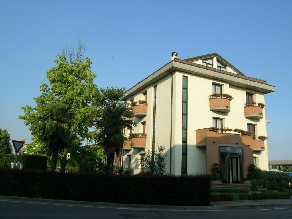 Hotel Da Vito Campagna Lupia エクステリア 写真